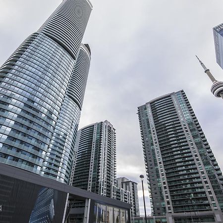 Royal Stays Condominiums - Upscale Downtown Suites Toronto Eksteriør billede