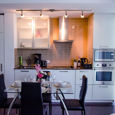Royal Stays Condominiums - Upscale Downtown Suites Toronto Eksteriør billede