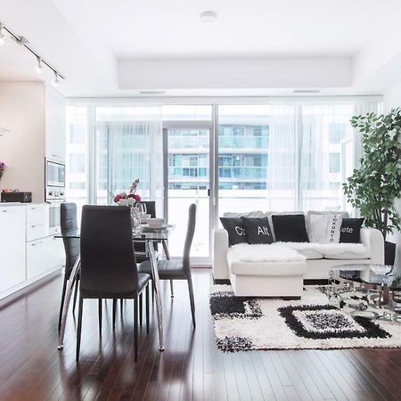 Royal Stays Condominiums - Upscale Downtown Suites Toronto Eksteriør billede