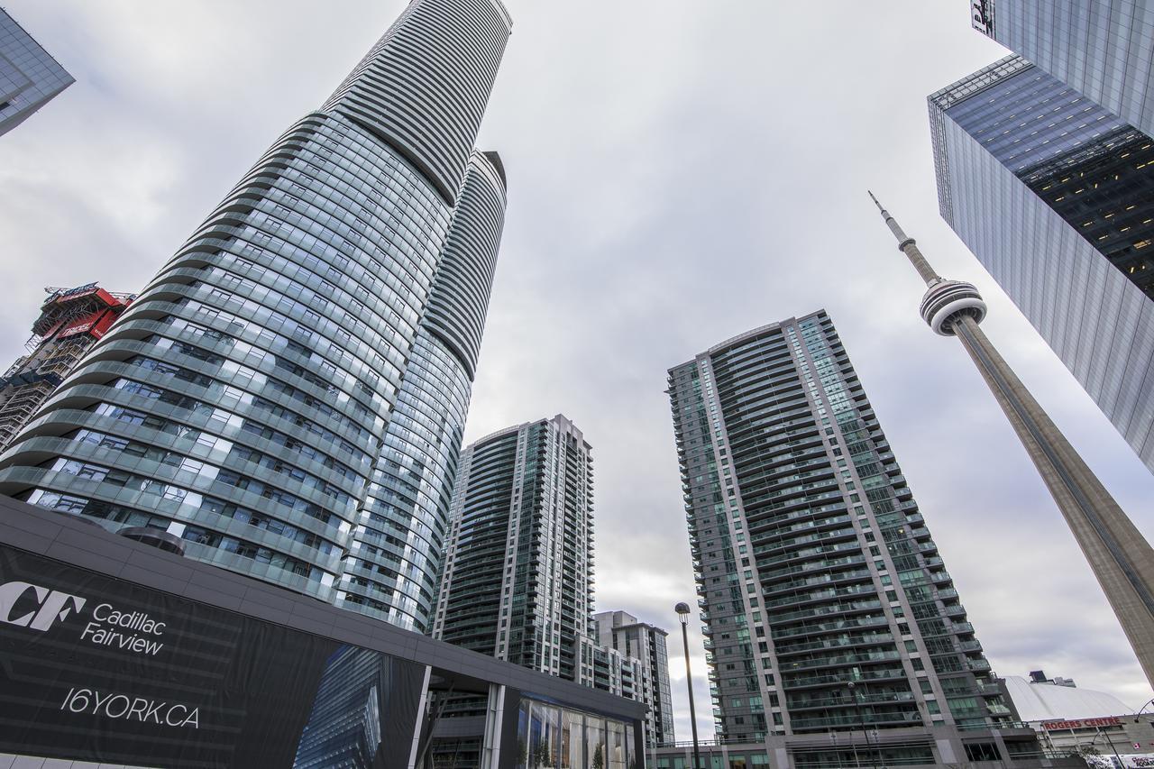 Royal Stays Condominiums - Upscale Downtown Suites Toronto Eksteriør billede
