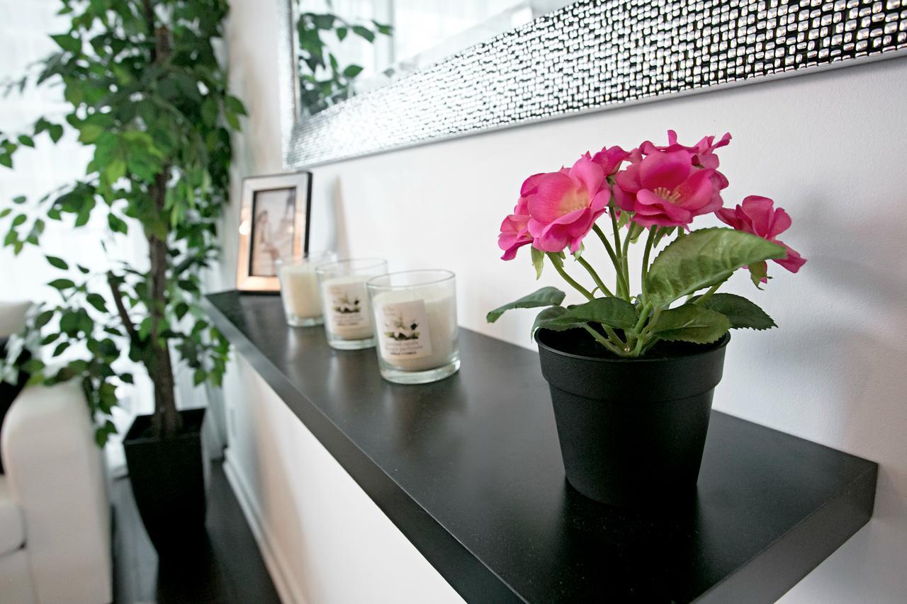 Royal Stays Condominiums - Upscale Downtown Suites Toronto Eksteriør billede