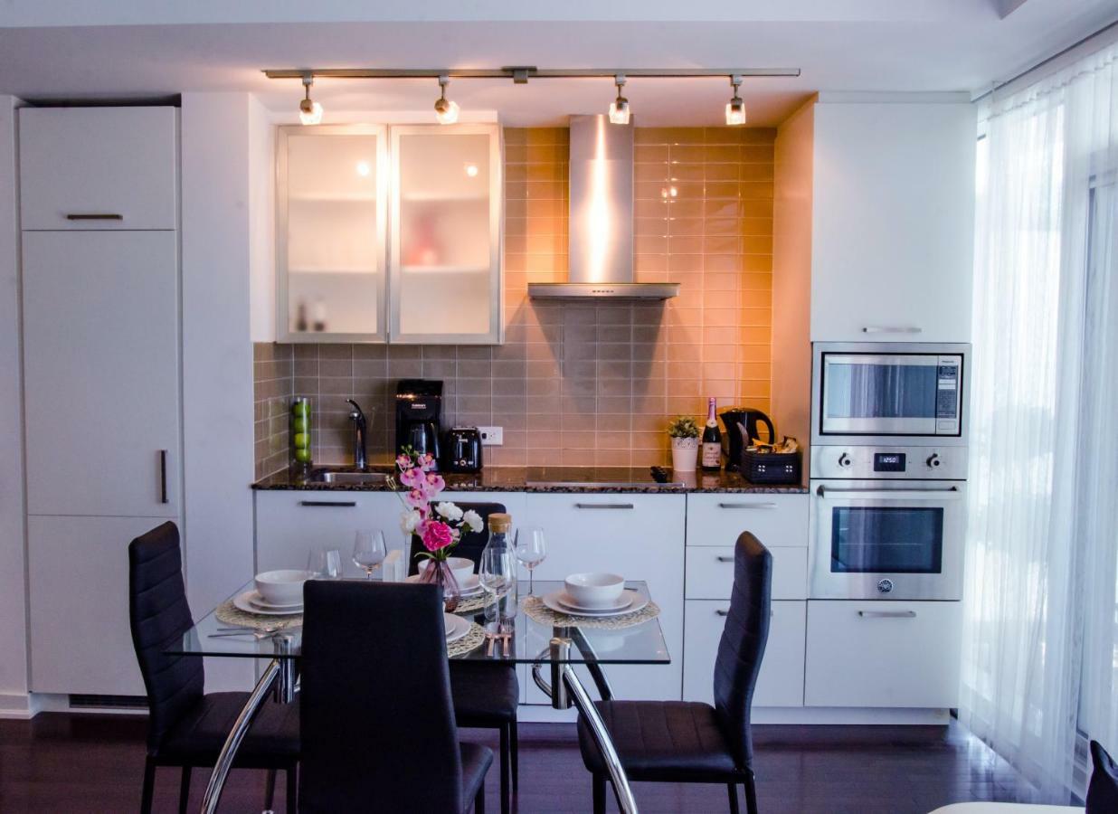 Royal Stays Condominiums - Upscale Downtown Suites Toronto Eksteriør billede