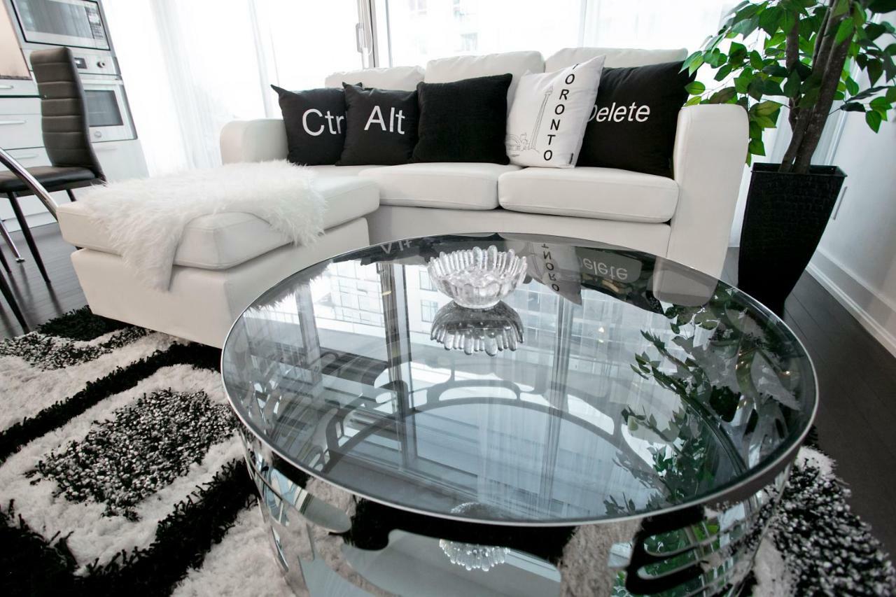 Royal Stays Condominiums - Upscale Downtown Suites Toronto Eksteriør billede